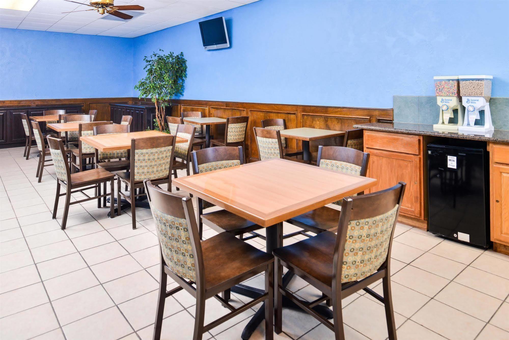 Americas Best Value Inn Clute Dış mekan fotoğraf